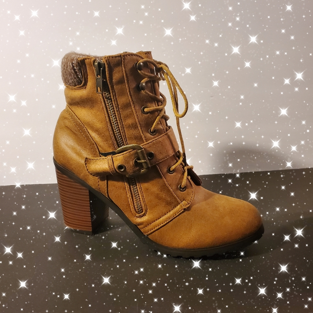 JUSTFAB Orquidia Cognac Chunky Heel Ankle Bootie